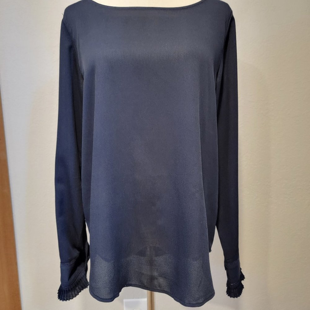 Anne Taylor, Navy, Long Sleeve Blouse - Size ST. Classic! Excellent Condition!